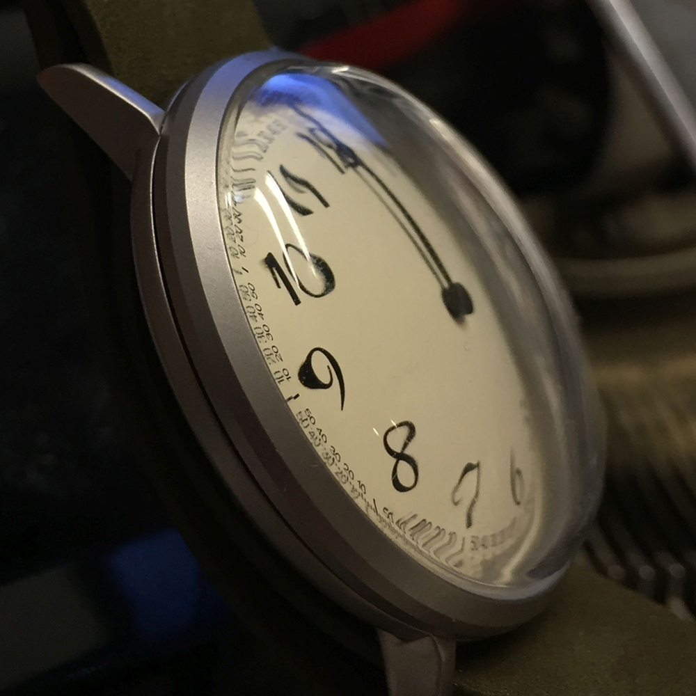 Red Star Limited 40mm Russian  - đánh giá và giá Tide Watch Surf
