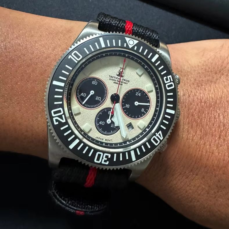 Tactical Frog Men Chronograph  - đánh giá và giá Solar Powered Watch